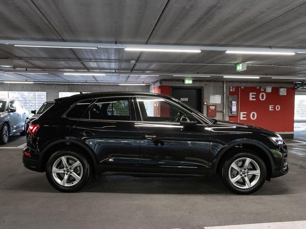 Audi Q5 2025 г. Чёрный, пробег 20833 км