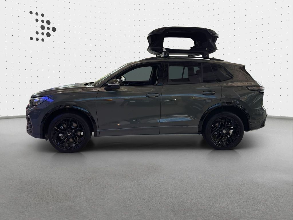 Volkswagen Tiguan 2026 г. Зелёный, пробег 9850 км