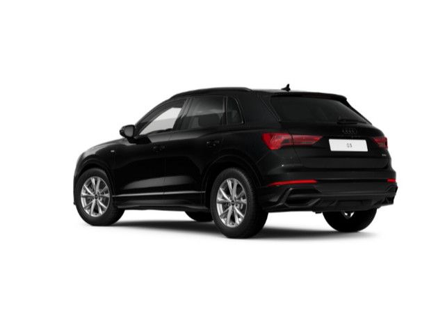 Audi Q3 2022 г. Чёрный, пробег 51990 км