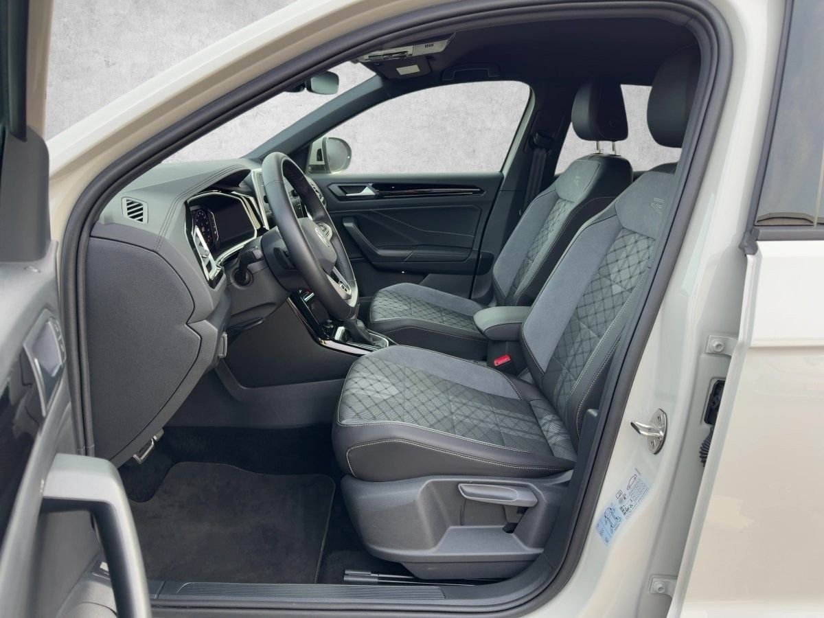 Volkswagen T-Roc 2024 г. Серый, пробег 29910 км