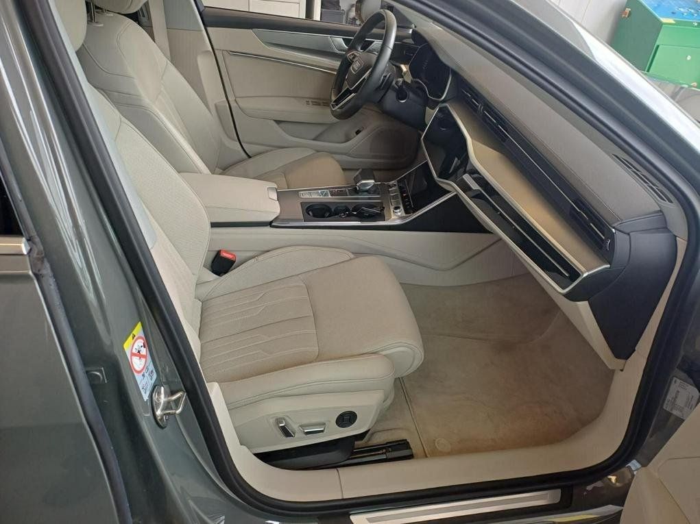 Audi A6 2023 г. Серый, пробег 59173 км