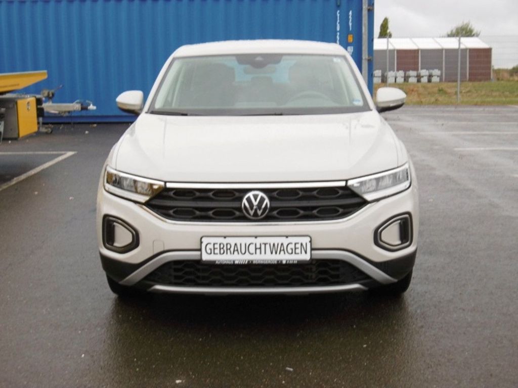 Volkswagen T-Roc 2023 г. Серебристый, пробег 33100 км