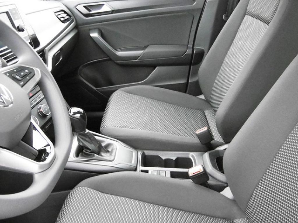 Volkswagen T-Roc 2023 г. Серебристый, пробег 33100 км