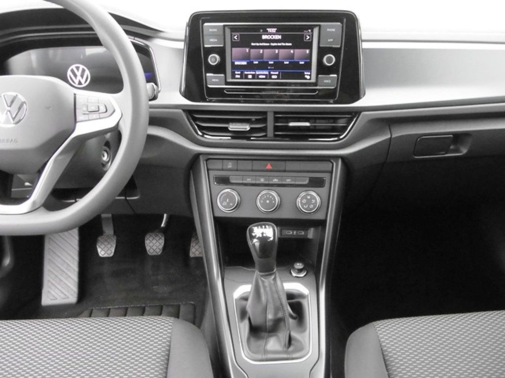 Volkswagen T-Roc 2023 г. Серебристый, пробег 33100 км