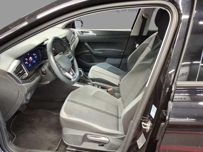 Volkswagen Polo 2023 г. Чёрный, пробег 31795 км