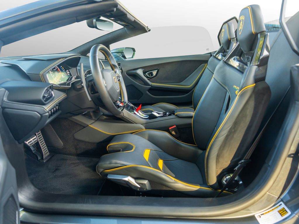 Lamborghini Huracán 2021 г. Серый, пробег 38800 км