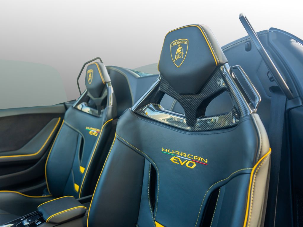 Lamborghini Huracán 2021 г. Серый, пробег 38800 км