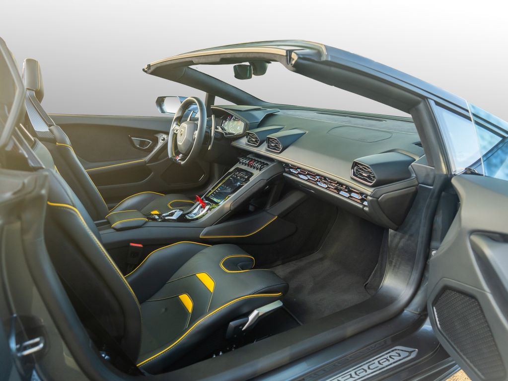 Lamborghini Huracán 2021 г. Серый, пробег 38800 км