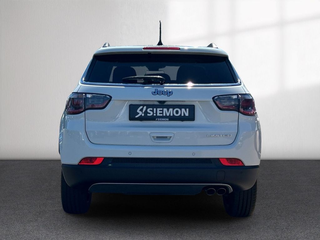 Jeep Compass 2021 г. Белый, пробег 41794 км