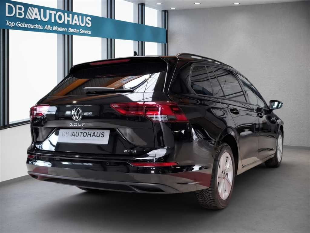 Volkswagen Golf 2024 г. Чёрный, пробег 33440 км