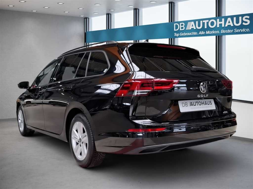 Volkswagen Golf 2024 г. Чёрный, пробег 33440 км
