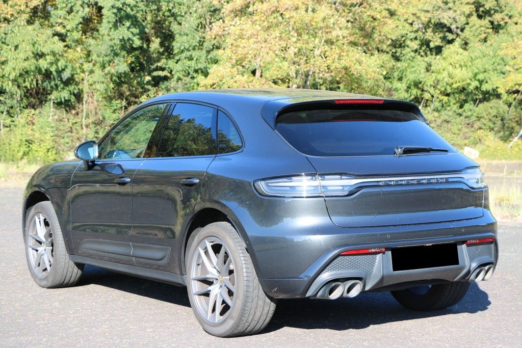 Porsche Macan 2023 г. Серый, пробег 52000 км