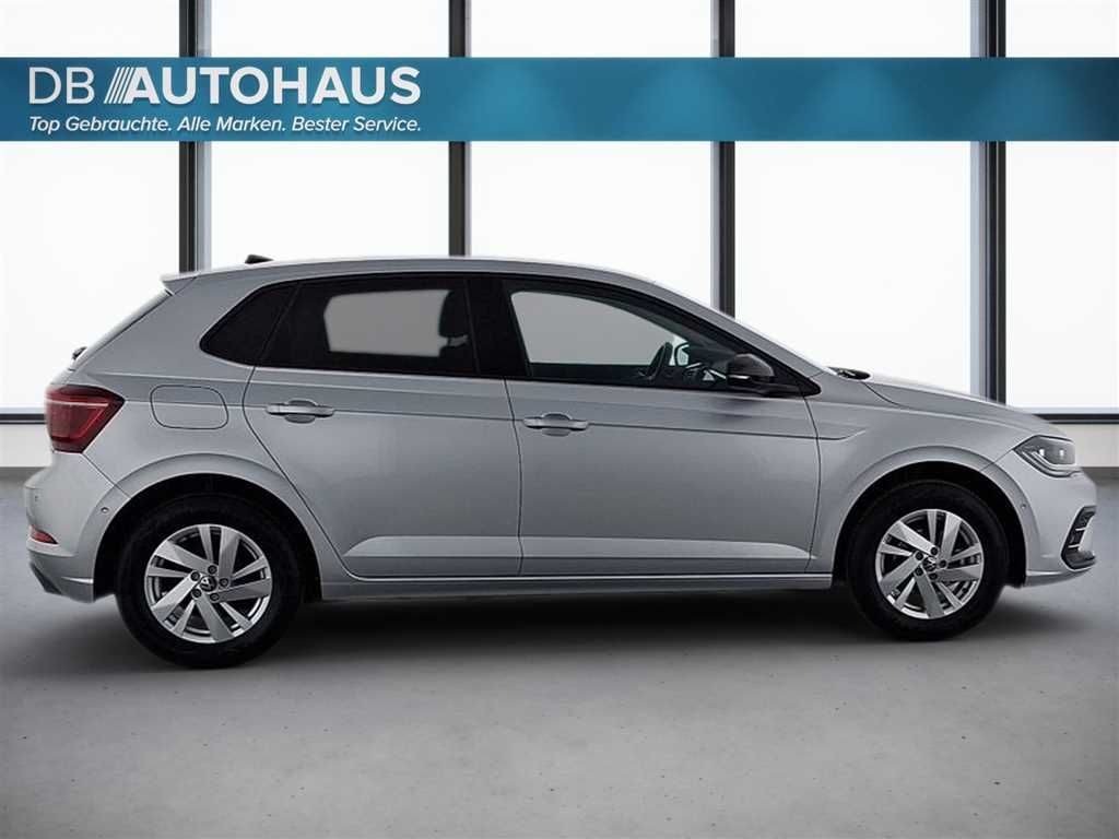 Volkswagen Polo 2024 г. Серебристый, пробег 30690 км