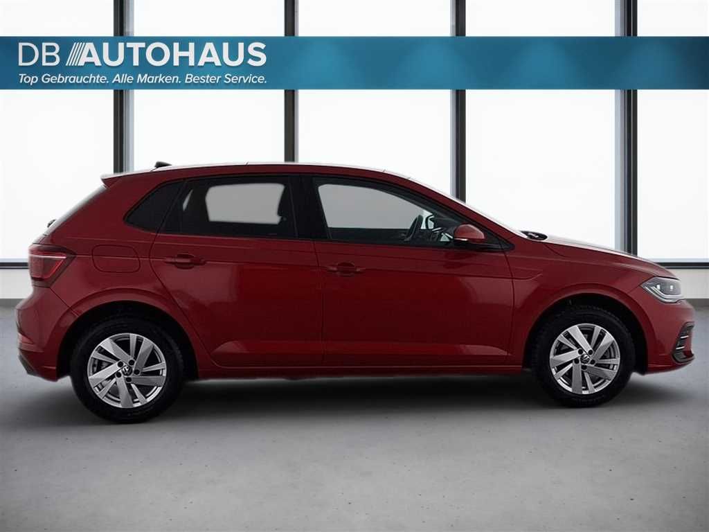 Volkswagen Polo 2024 г. Красный, пробег 34223 км
