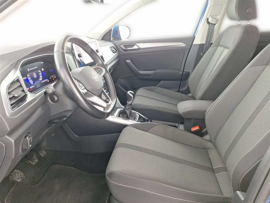 Volkswagen T-Roc 2025 г. Синий, пробег 48128 км