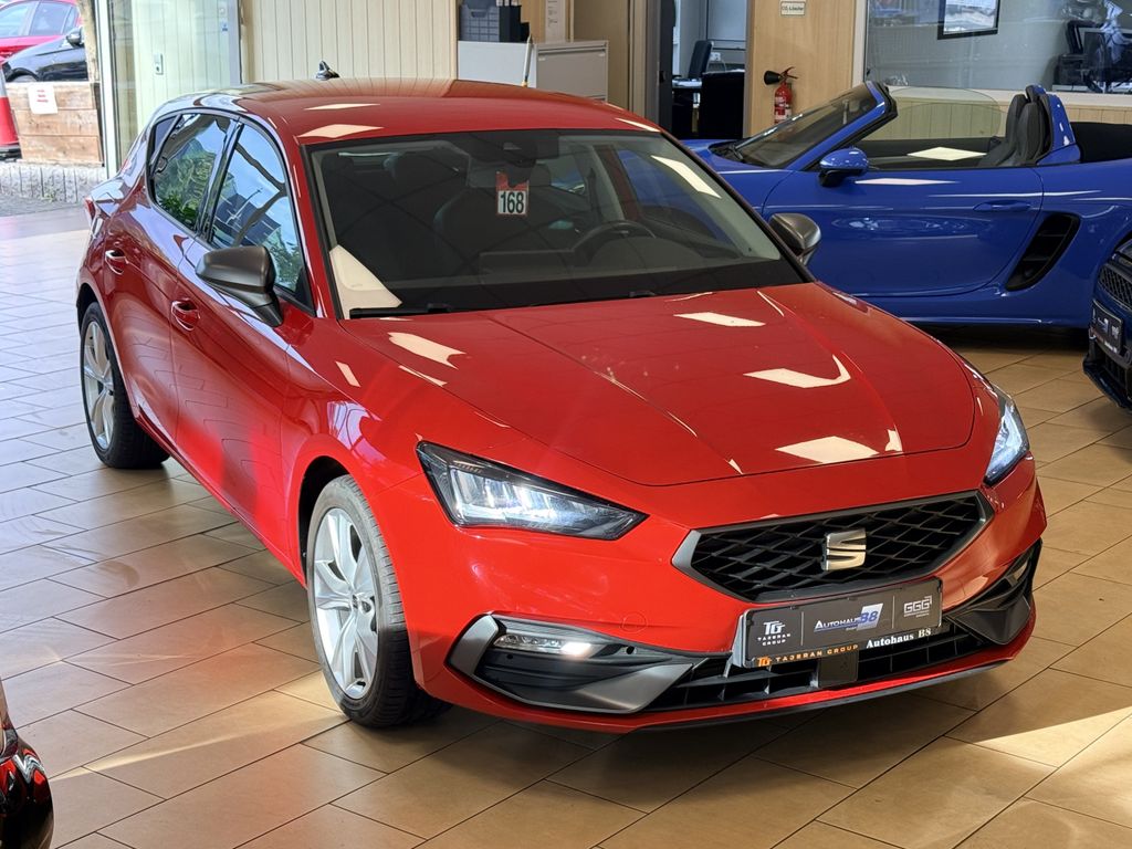 SEAT Leon 2022 г. Красный, пробег 29500 км