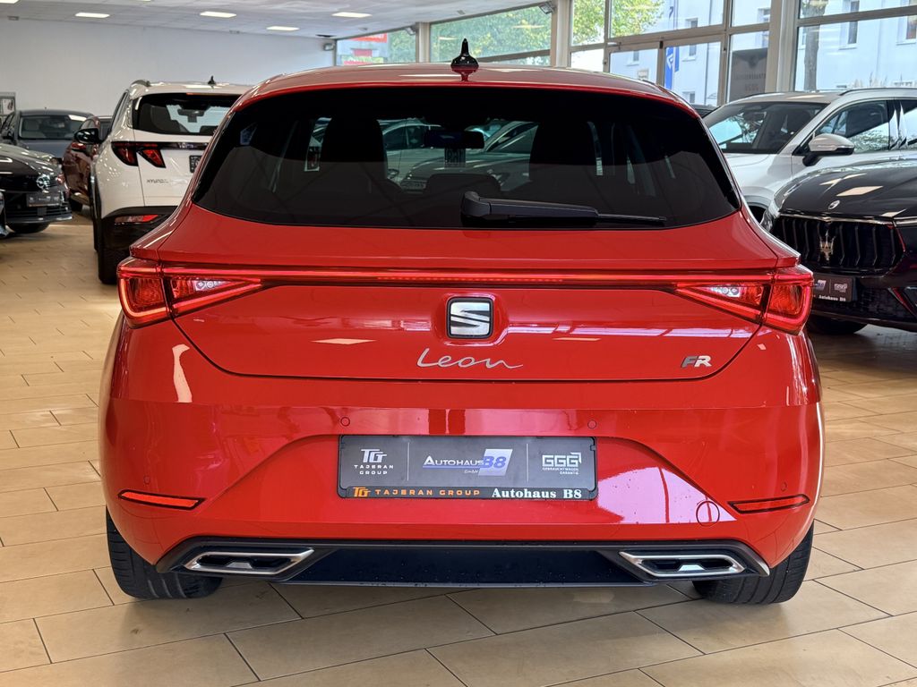 SEAT Leon 2022 г. Красный, пробег 29500 км