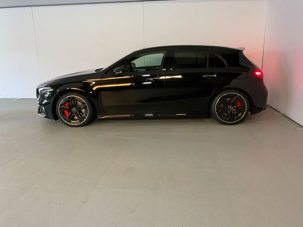 Mercedes-Benz A 45 AMG 2024 г. Чёрный, пробег 46520 км