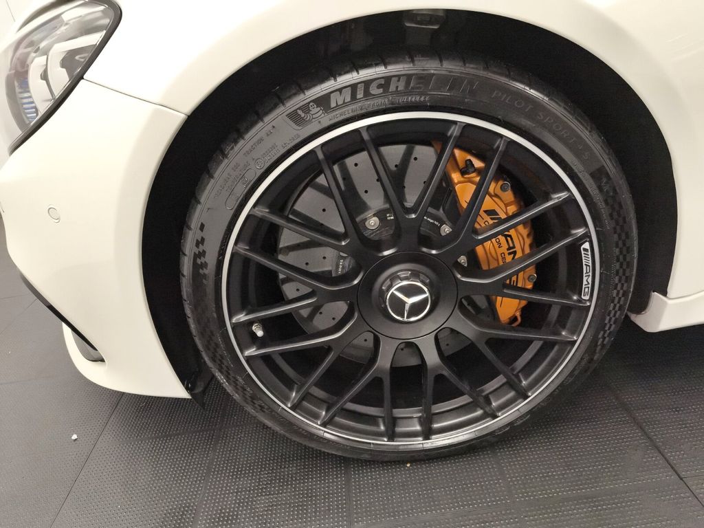 Mercedes-Benz C 63 AMG 2024 г. Белый, пробег 25134 км