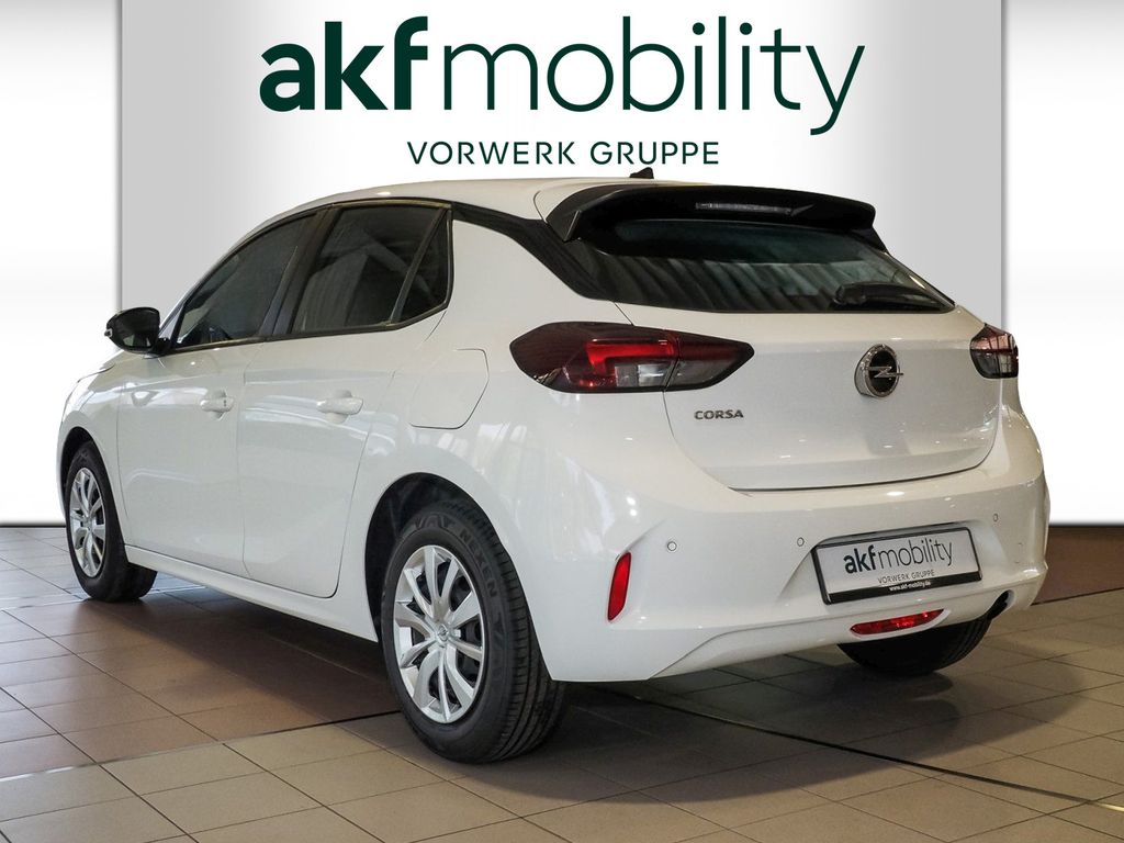 Opel Corsa 2022 г. Белый, пробег 45690 км