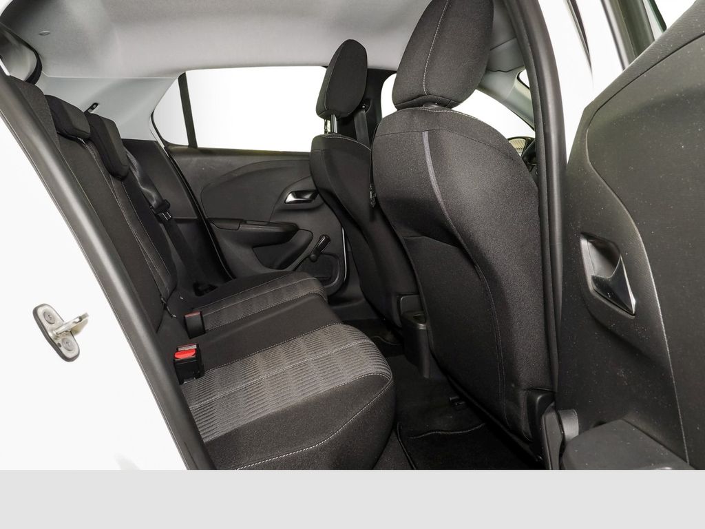 Opel Corsa 2022 г. Белый, пробег 45690 км
