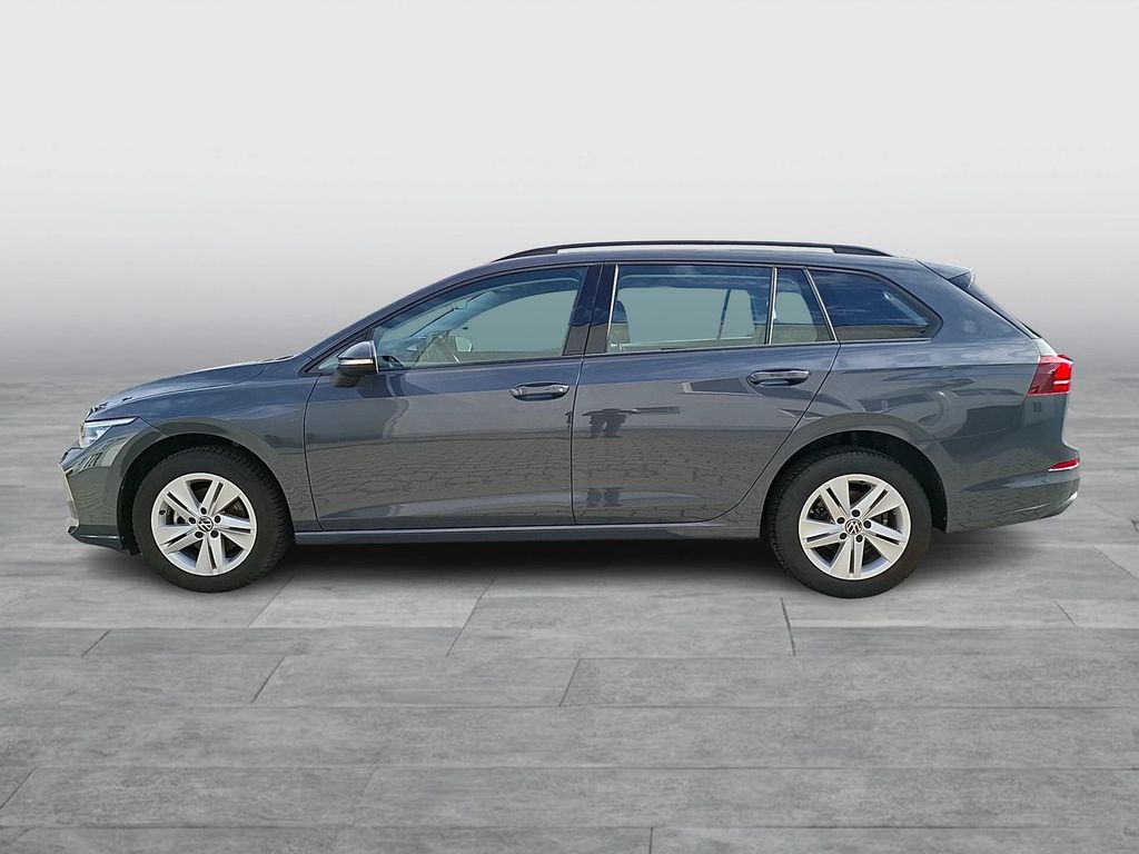 Volkswagen Golf 2024 г. Серый, пробег 12500 км