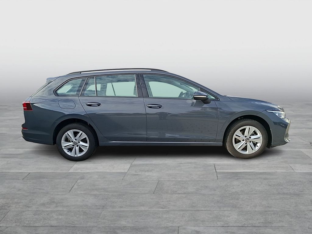 Volkswagen Golf 2024 г. Серый, пробег 12500 км