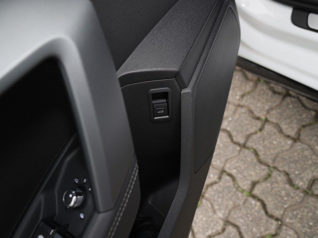 Audi A3 2025 г. Белый, пробег 27000 км