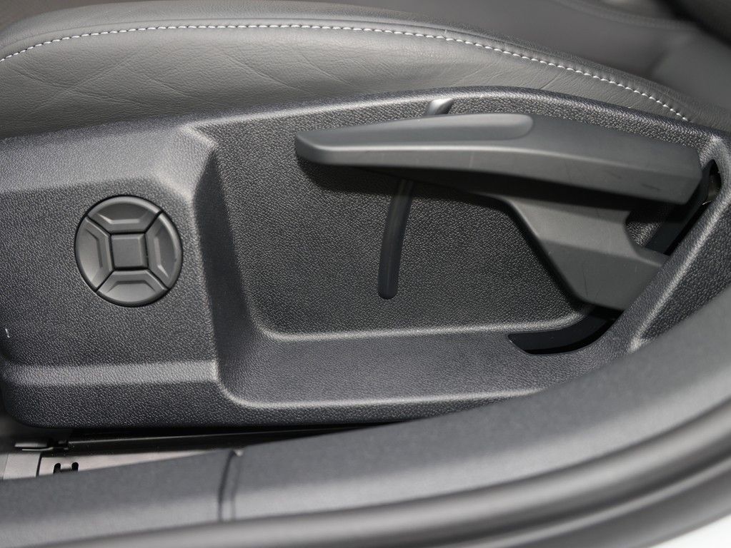 Audi A3 2025 г. Белый, пробег 27000 км