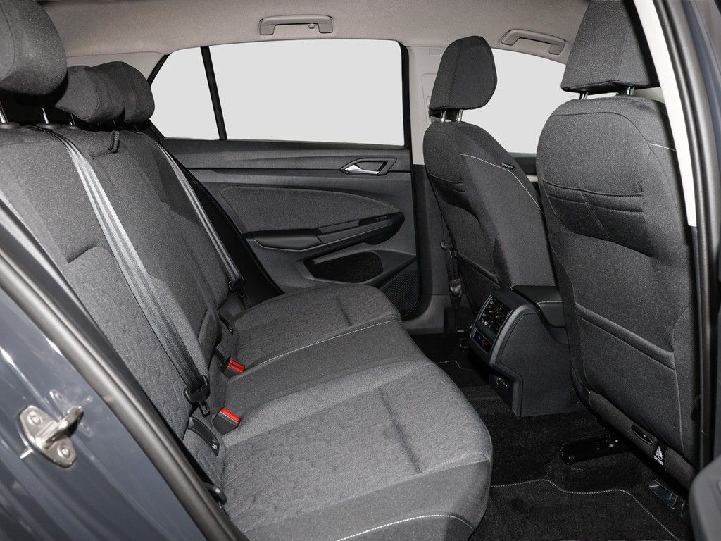 Volkswagen Golf 2024 г. Серый, пробег 14155 км