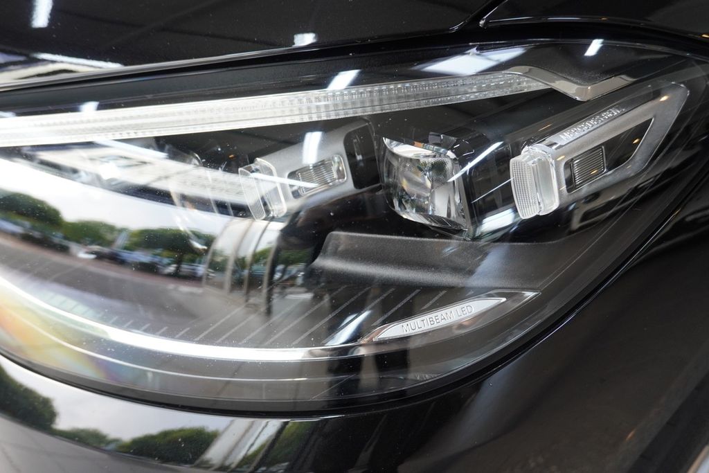 Mercedes-Benz S 350 2023 г. Чёрный, пробег 47500 км
