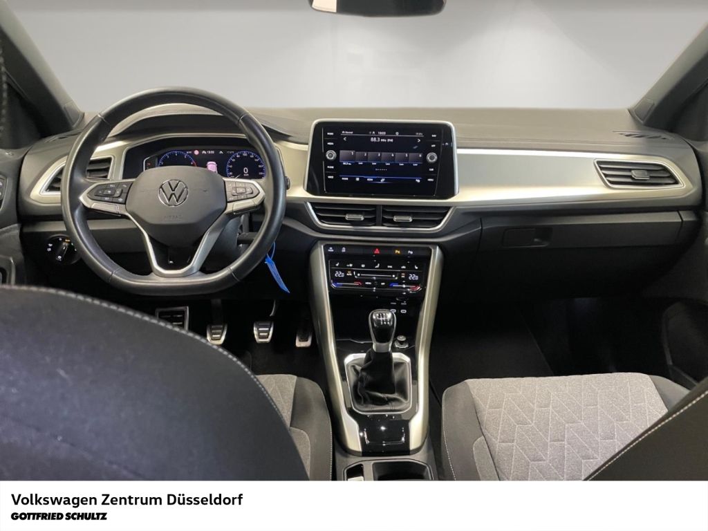 Volkswagen T-Roc 2023 г. Серебристый, пробег 40176 км