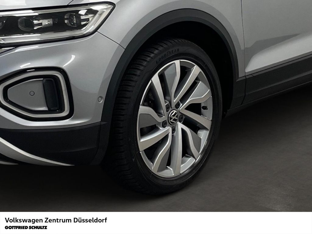 Volkswagen T-Roc 2023 г. Серебристый, пробег 40176 км