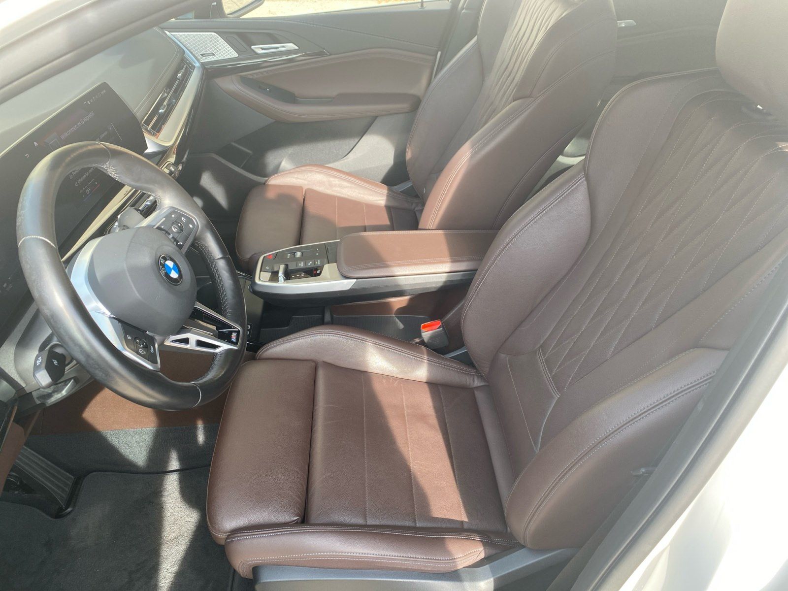 BMW 220 ACTIVE TOURER 2022 г. Белый, пробег 51451 км