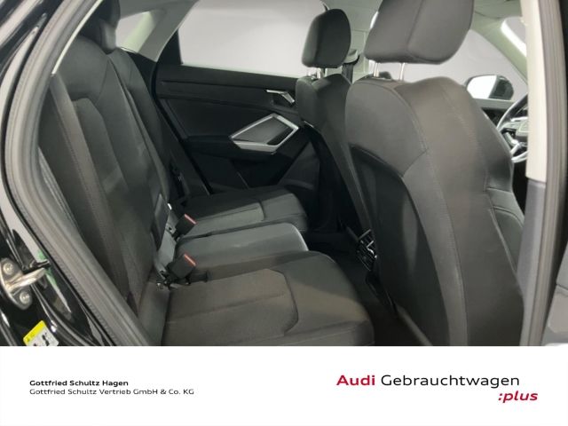 Audi Q3 2022 г. Чёрный, пробег 36190 км