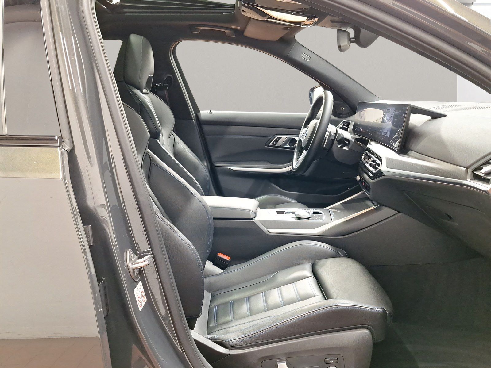 BMW 320 2023 г. Серый, пробег 56667 км