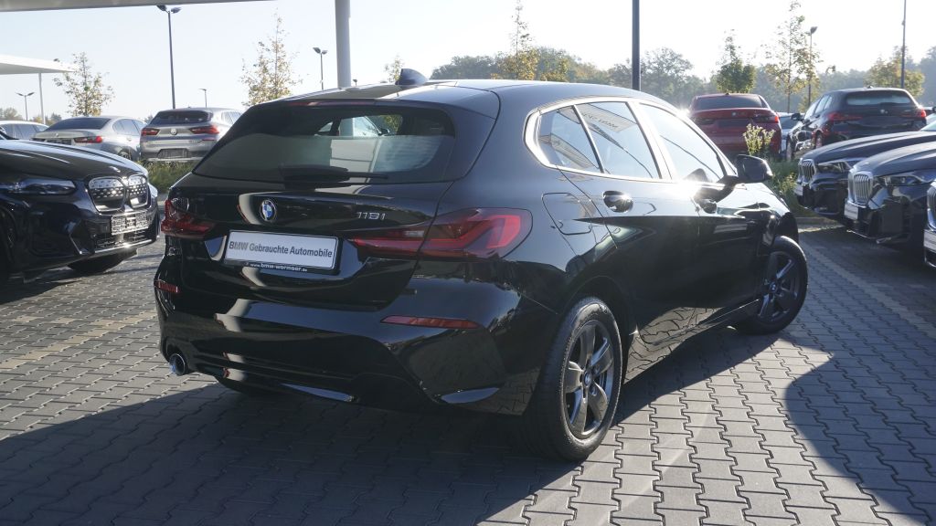 BMW 118 2023 г. Чёрный, пробег 37947 км
