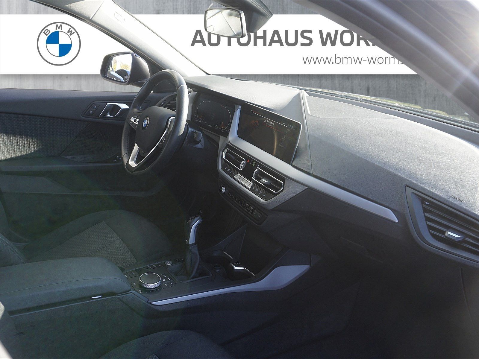 BMW 118 2023 г. Чёрный, пробег 37947 км