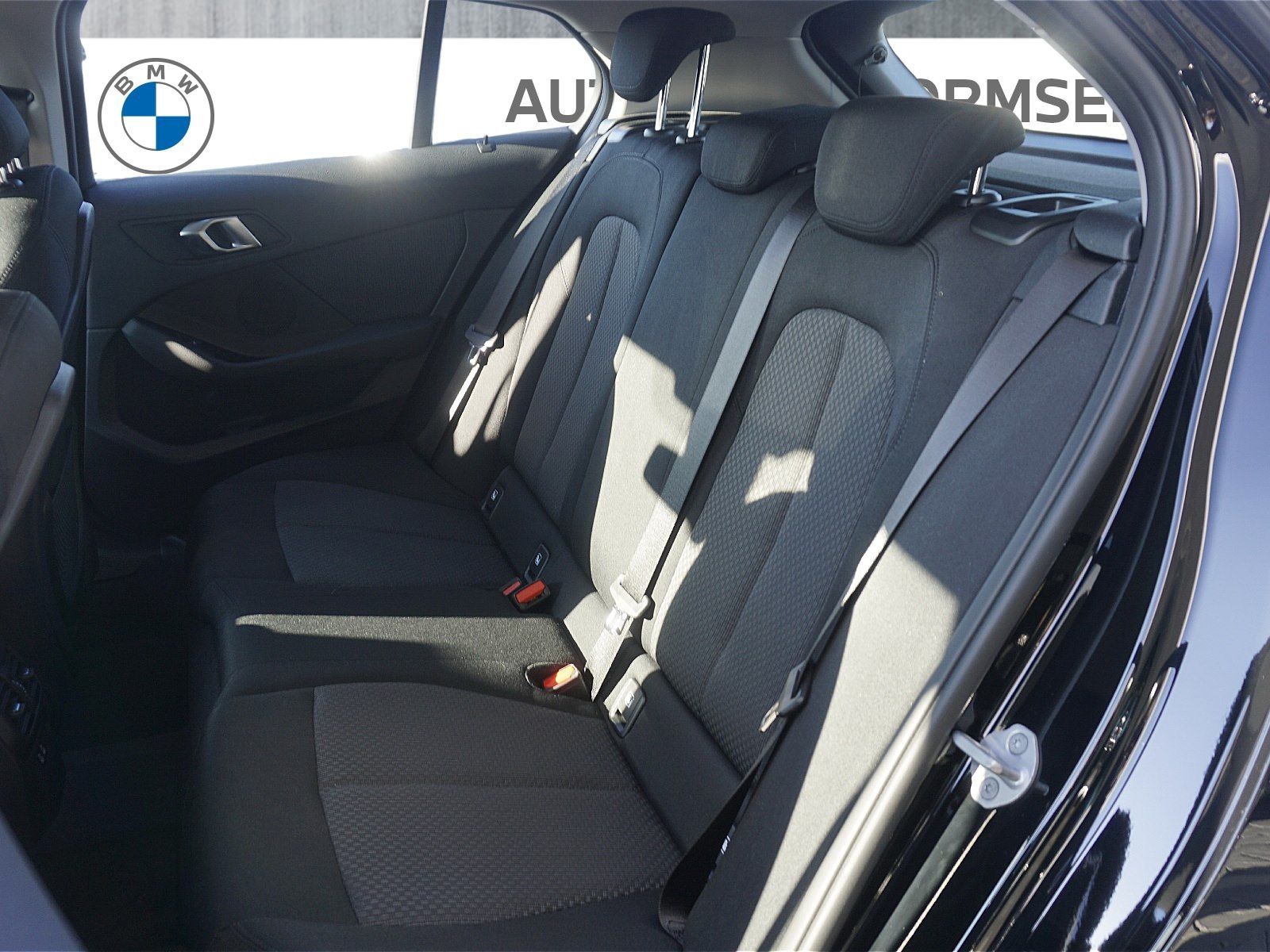 BMW 118 2023 г. Чёрный, пробег 37947 км