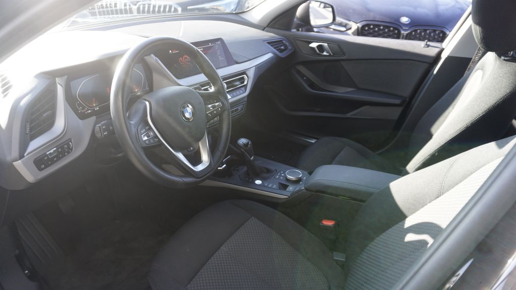 BMW 118 2023 г. Чёрный, пробег 37947 км