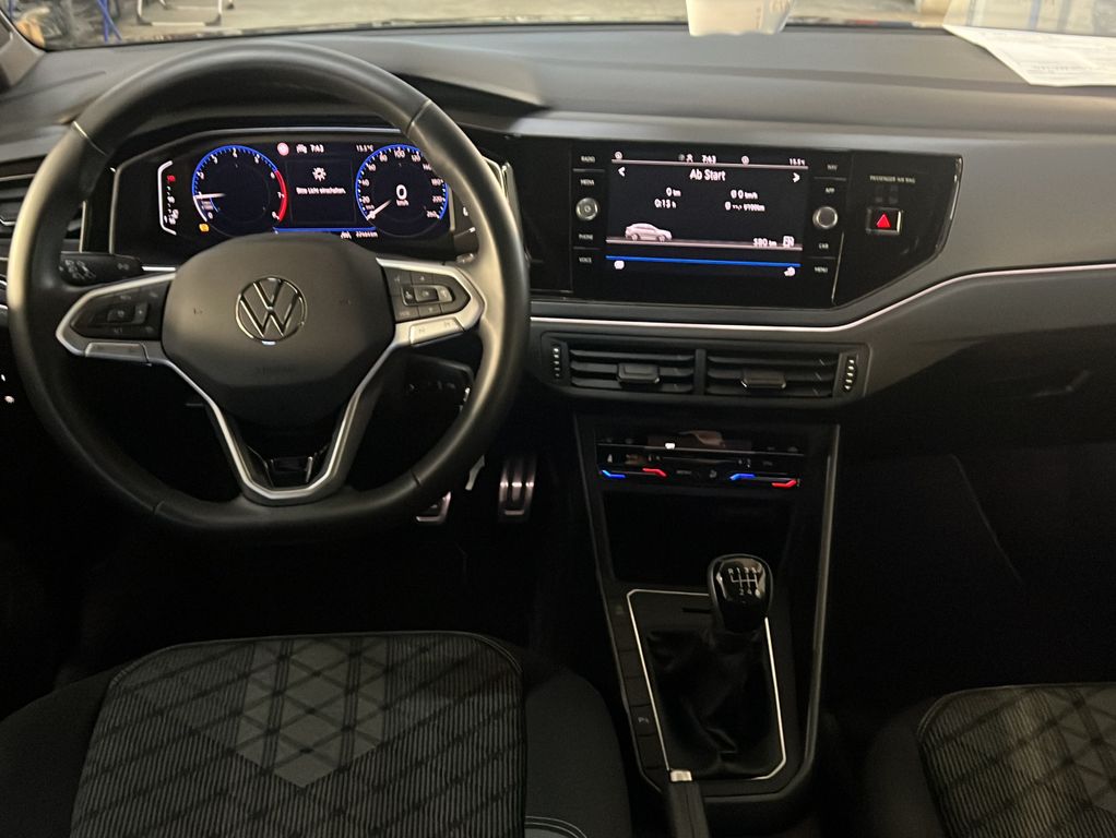 Volkswagen Taigo 2025 г. Серый, пробег 22457 км