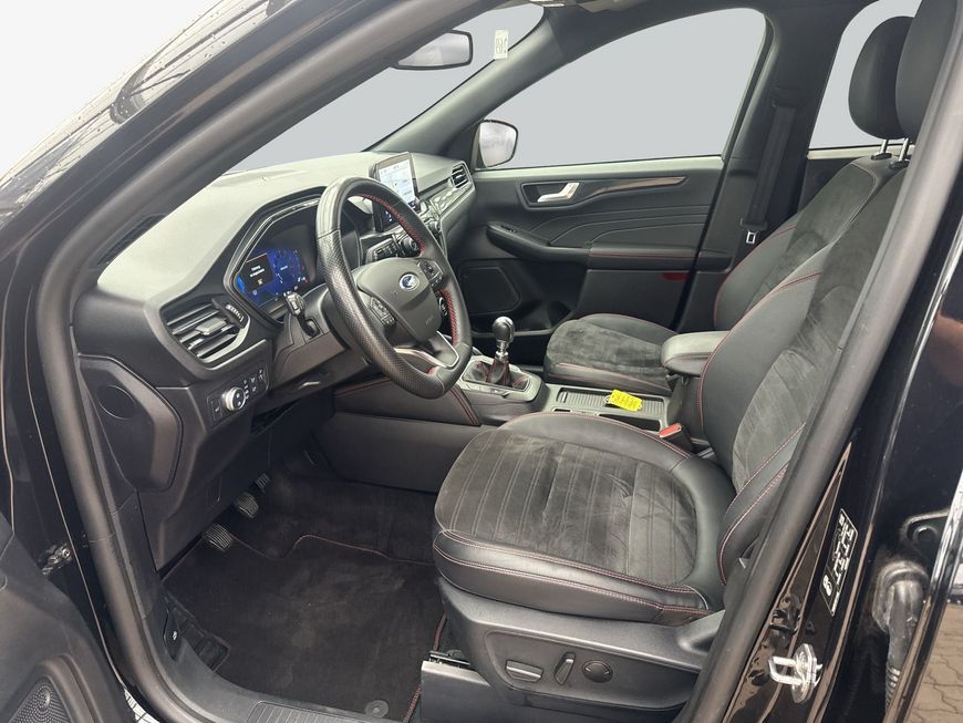 Ford Kuga 2022 г. Чёрный, пробег 56631 км