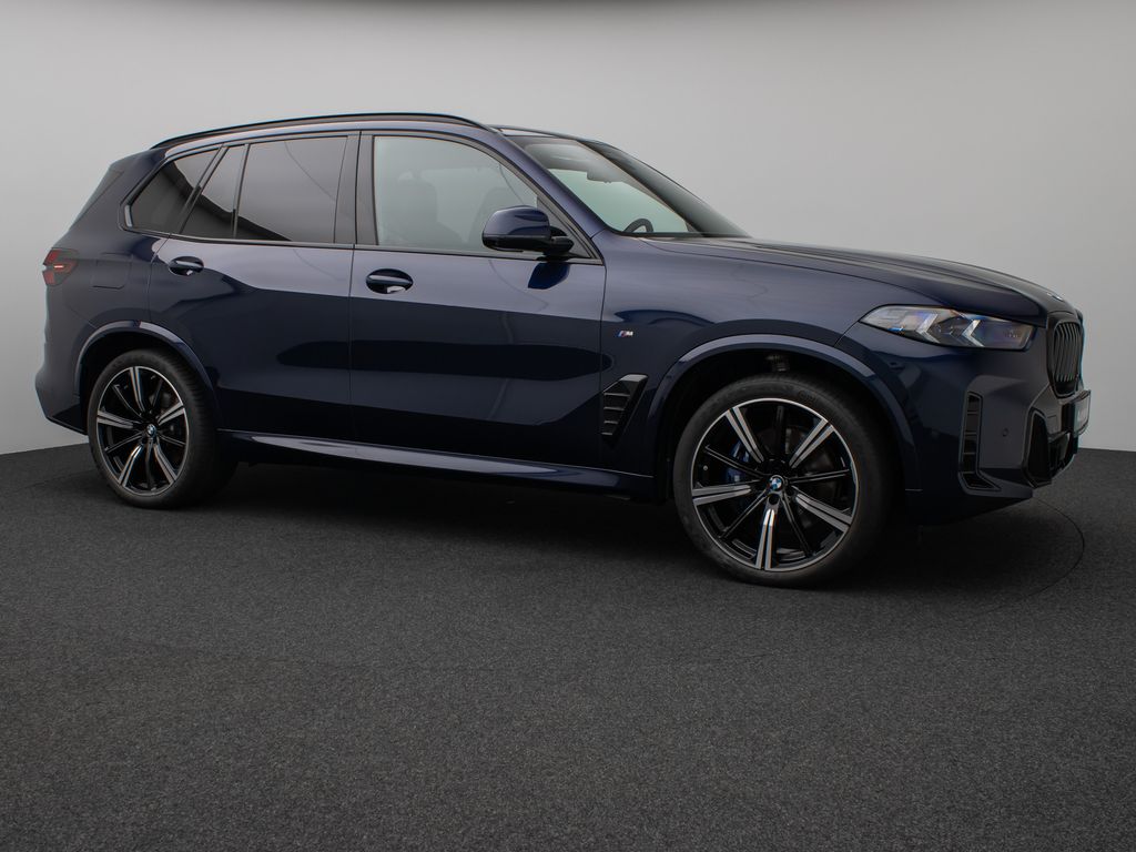 BMW X5 2024 г. Синий, пробег 34511 км