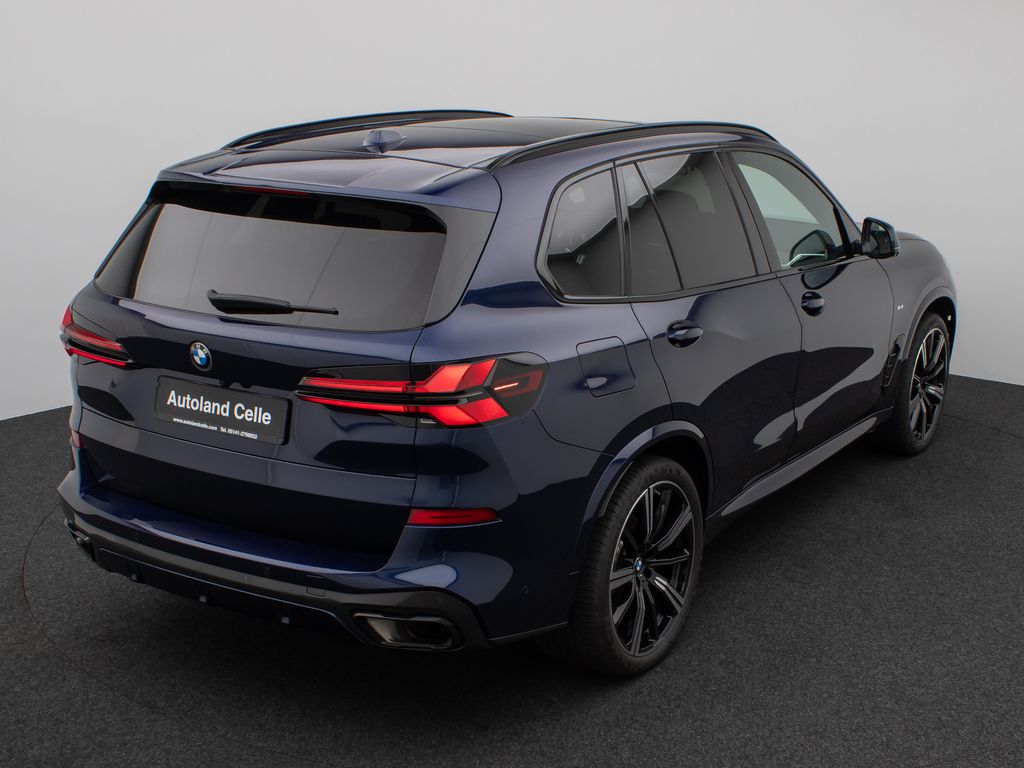 BMW X5 2024 г. Синий, пробег 34511 км