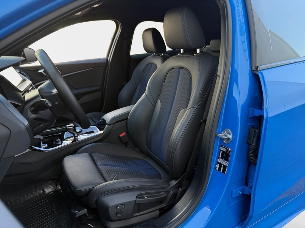 BMW 118 2022 г. Синий, пробег 24200 км