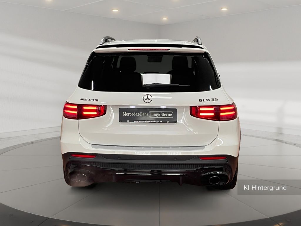 Mercedes-Benz GLB 35 AMG 2025 г. Белый, пробег 10602 км