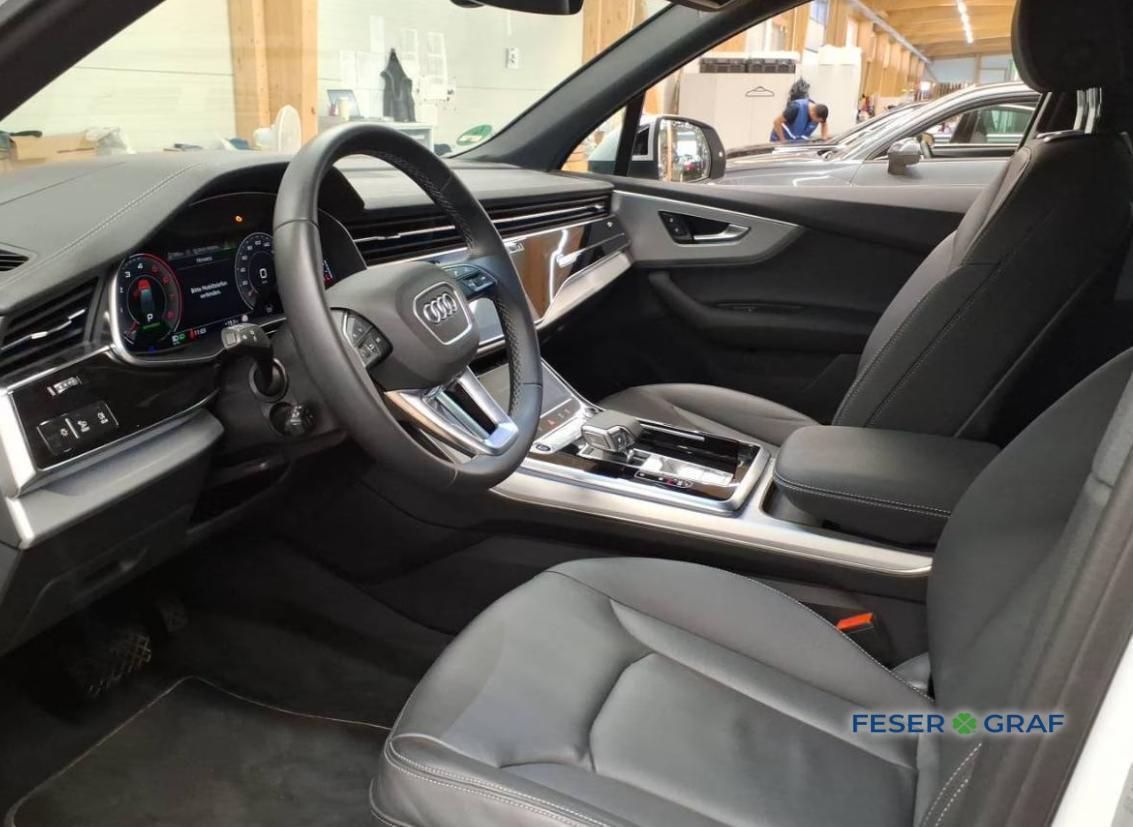Audi Q7 2026 г. Белый, пробег 24879 км