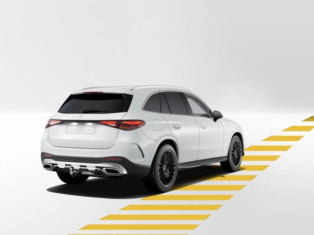 Mercedes-Benz GLC 200 2025 г. Белый, пробег 12206 км