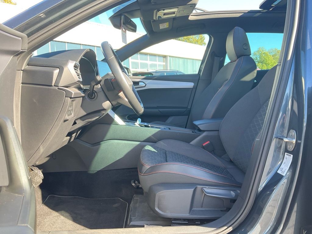 SEAT Leon 2022 г. Серый, пробег 59511 км