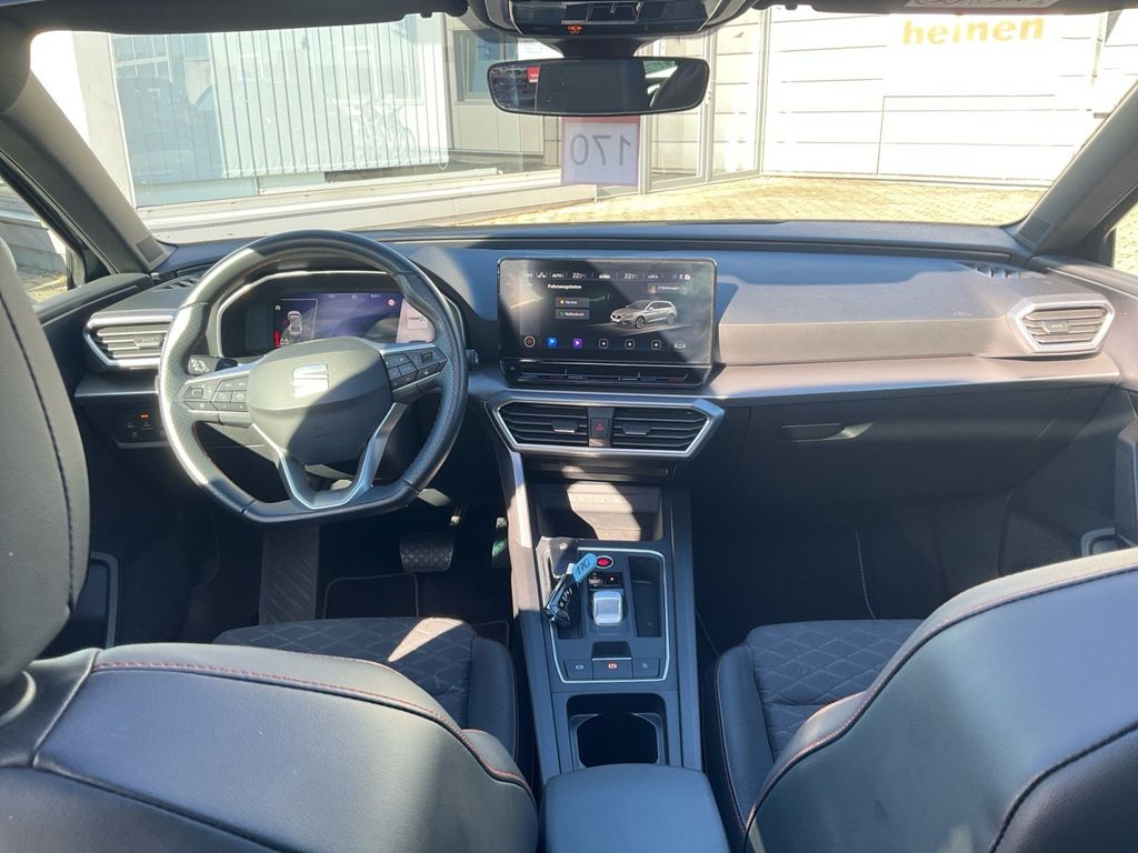 SEAT Leon 2022 г. Серый, пробег 59511 км